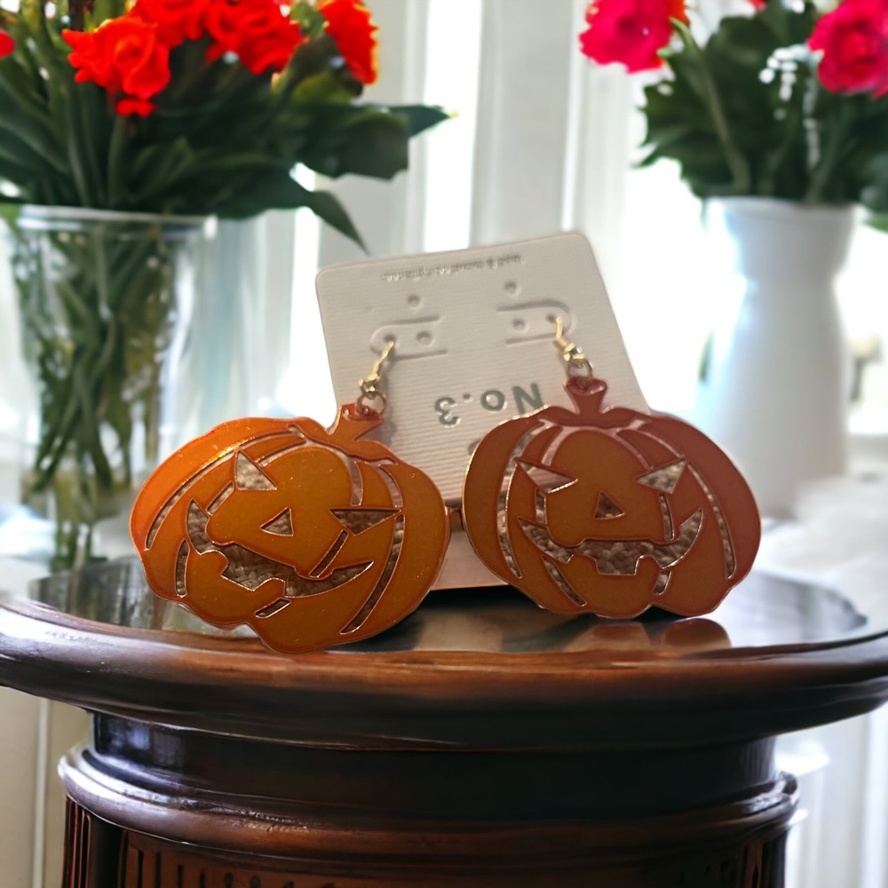 NWT Pumpkin Earrings